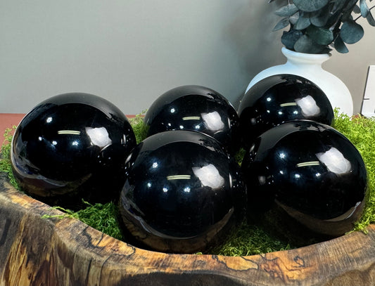 Black Obsidian Spheres (Intuitively Chosen)