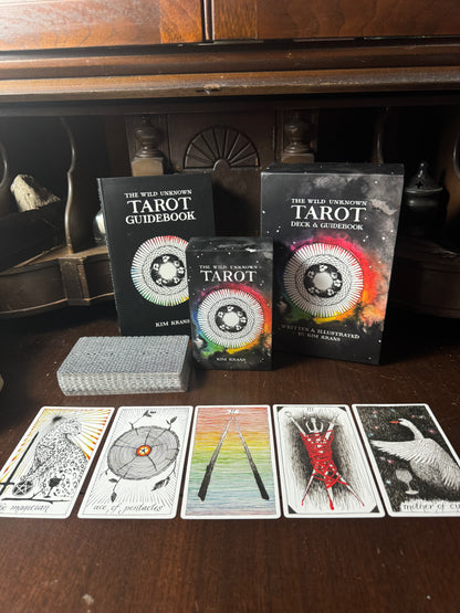 The Wild Unknown Tarot - Deck & Guidebook